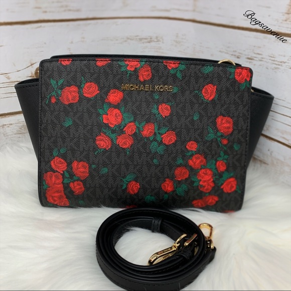 Michael Kors Handbags - Michael Kors Selma medium messenger black red